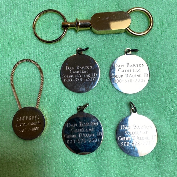 Six Cadillac Gold Tone Key Charms. - Picture 2 of 5